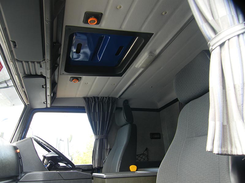 Scania 93m 4x2 Ridgid Sleeper Cab